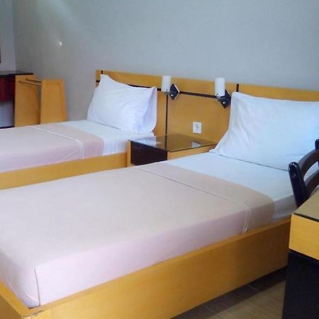 Hotel Omega Karawang Exteriör bild